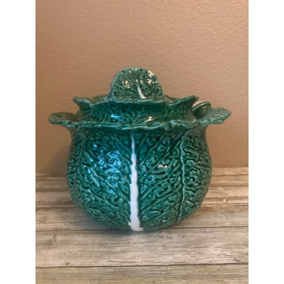 Vintage Green Cabbage Leaf Soup Tureen Set with Ladle - No Maker’s Mark - Picture 12 of 13